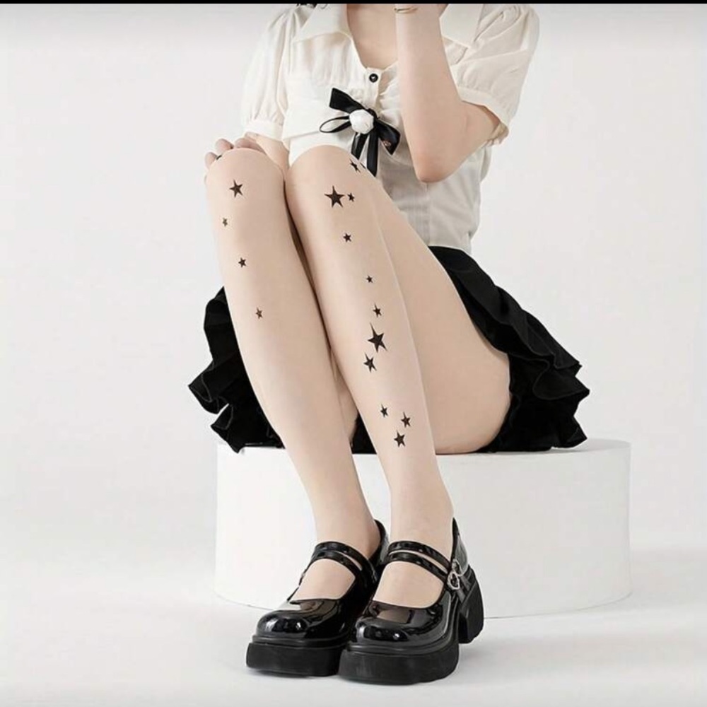 Star Patterned Nude Tights - Picture 4 of 5